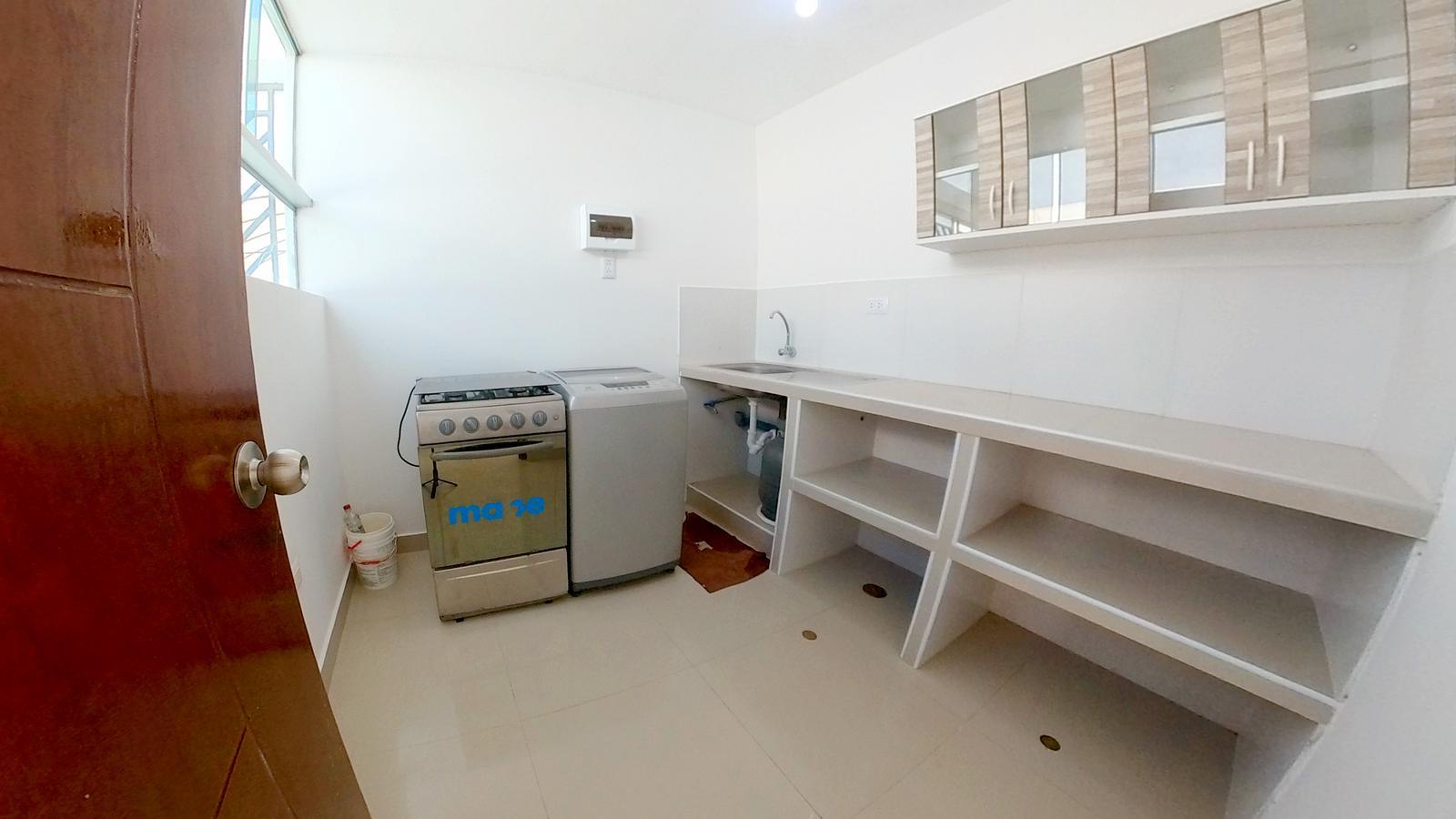 VENTA DE DEPARTAMENTO 5° PISO EN LOS TUMBOS, URB. SANTA VICTORIA